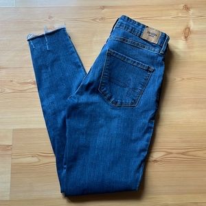 Denizen From Levi’s jeans